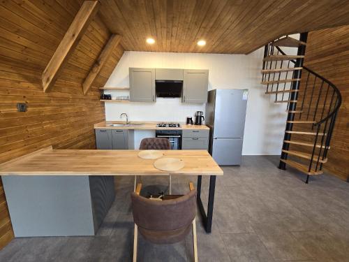 Dapur atau dapur kecil di Rest Bungalow