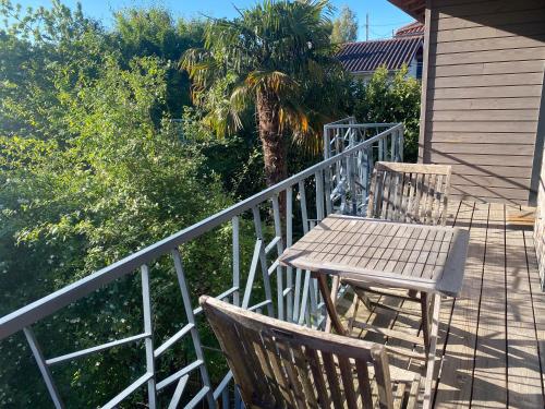 Maison 2ch, Parking, à 10min de Bx, Calme