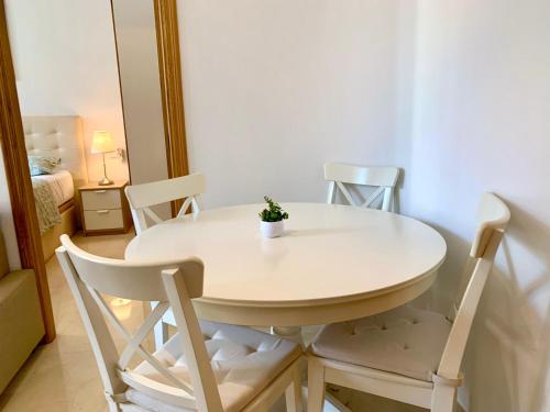 Charming Flat at Historic Centre & short walk to Beach