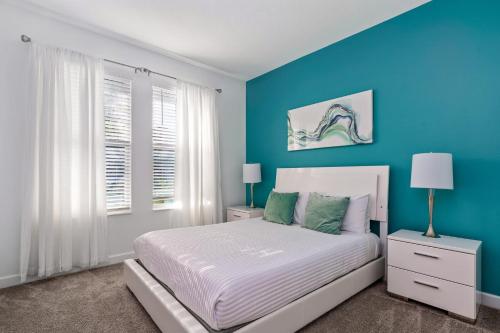 Themed house w Disney rooms private pool & spa photo 13