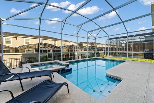 Themed house w Disney rooms private pool & spa photo 26
