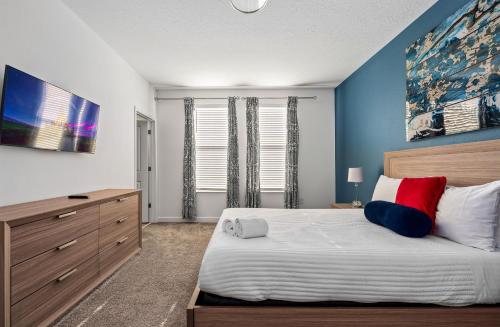 Themed house w Disney rooms private pool & spa photo 35