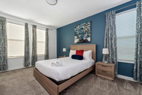 Themed house w Disney rooms private pool & spa photo 34