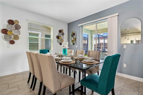 Themed house w Disney rooms private pool & spa photo 18