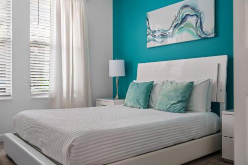 Themed house w Disney rooms private pool & spa photo 51