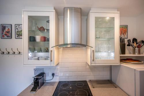 Splendid House Great Location to WAVE Surf & South West Water Park - Super Garden By STAE-Homes photo 23