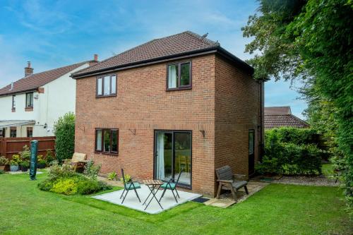 Splendid House Great Location to WAVE Surf & South West Water Park - Super Garden By STAE-Homes photo 37