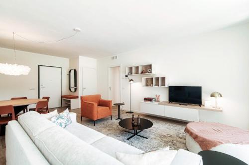 Televisyen dan/atau pusat hiburan di Casa Sofia - by MyHomeInComo