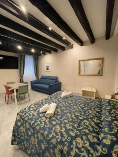 Ca'Antica sinagoga - Venice Canal front apartment photo 1