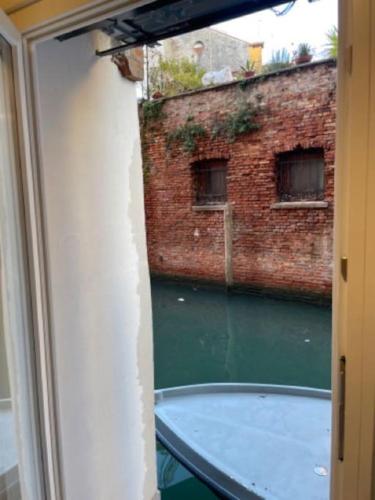 Ca'Antica sinagoga - Venice Canal front apartment photo 5