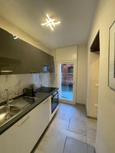Ca'Antica sinagoga - Venice Canal front apartment photo 6