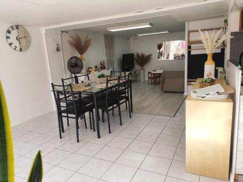 Appartement cosy avec extérieur à Bretenoux