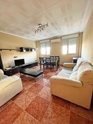 Bonito y grande apartamento cerca de la playa