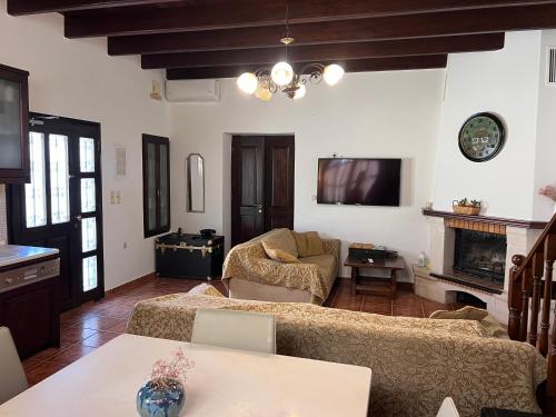 Tzortzinas Cottage