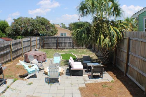 OceanView Oasis - Relax with Hot Tub, Breakfast, Fire Pit & Putting Green! photo 46