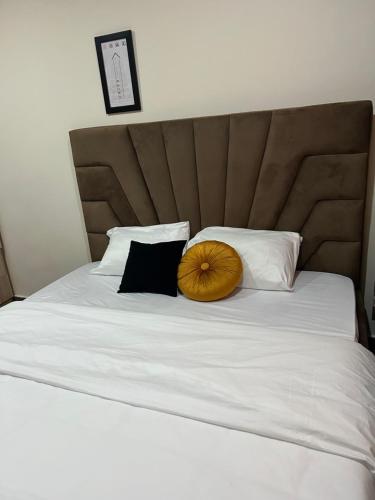 Postel nebo postele na pokoji v ubytování Shortlet Apartment Lekki, Lagos