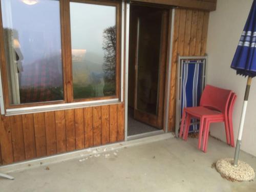 Un balcón o terraza de Klein und fein geniessen