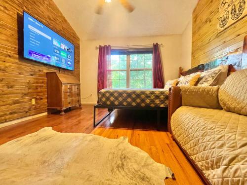 Televisyen dan/atau pusat hiburan di Dancing Bear