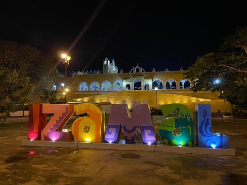 Φωτογραφία από το άλμπουμ του Otoch Ixchel σε Izamal