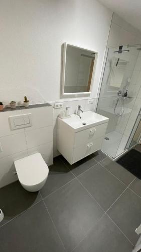 Ένα μπάνιο στο Holiday Apartment Erbach-Ulm