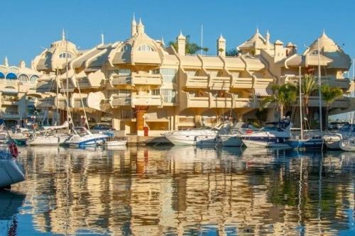 Acogedor Estudio, Piscina y Vista Mar, Benalmadena
