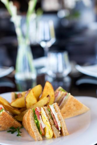 Mad i villaen eller i nærheden