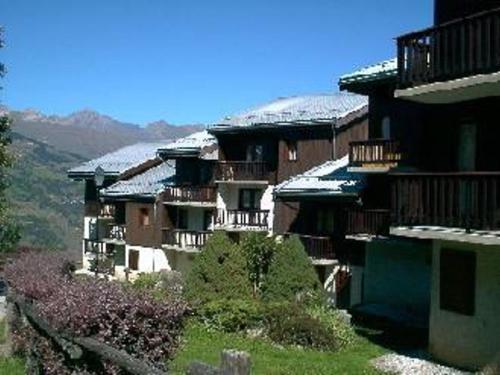 Appartement rénové proche Paradisio, 200m des pistes, balcon, TV
