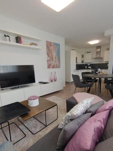 Juliet's City Hideout