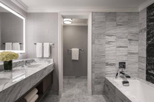 The Ritz-Carlton, Cleveland Image