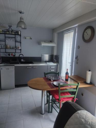 Photo de la galerie de l'établissement Hébergement Joséphine, à Vernègues