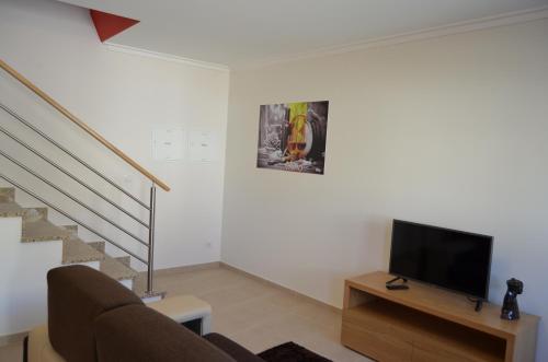 Μια τηλεόραση ή/και κέντρο ψυχαγωγίας στο Casas do Mondego