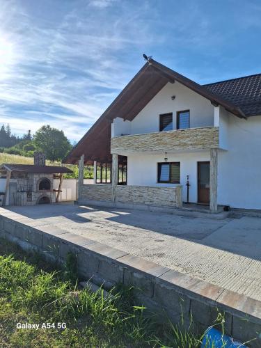 Budova, kde se prázdninový dům nachází