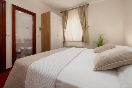 Gallery image of ApartHotel Villa Mozart in Podgora