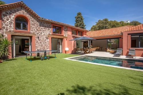 Villa ESCURIA 4étoiles - 300 m2 - Piscine - 5 chambres