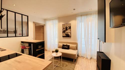 Saint-Maurice face au bois de Vincennes