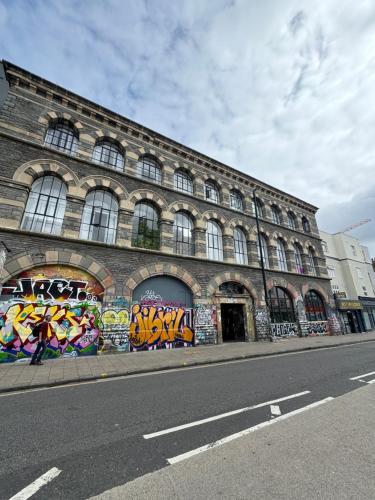 Stokes Croft - Whole Apartment - City Centre - Serviced Accommodation BS1 photo 36