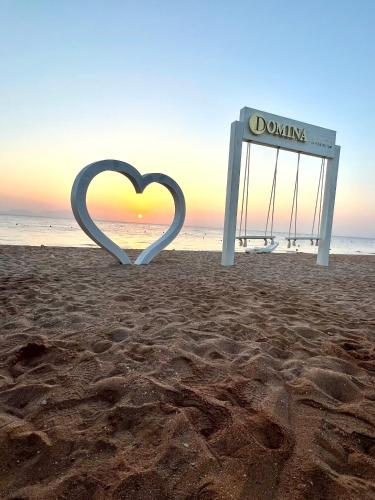 Private one-unit in Domina coral bay Direct becah and lake view 4