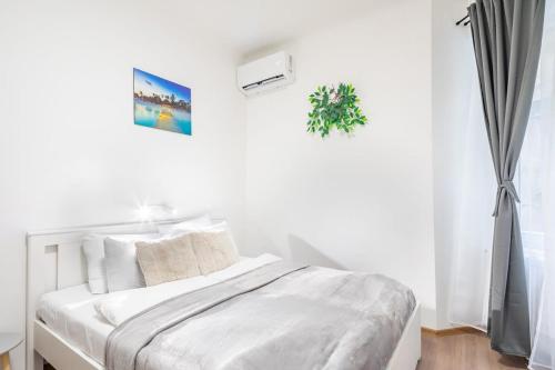 Central - NEW - Quiet and Comfy Studio 1081 Budapest, Rákóczi út 61 kép - 3