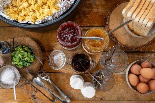 Jídlo v hotelu nebo okolí