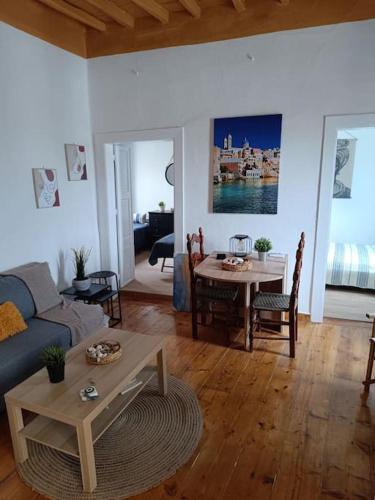 To stegadaki - Traditional Cycladic Mansion