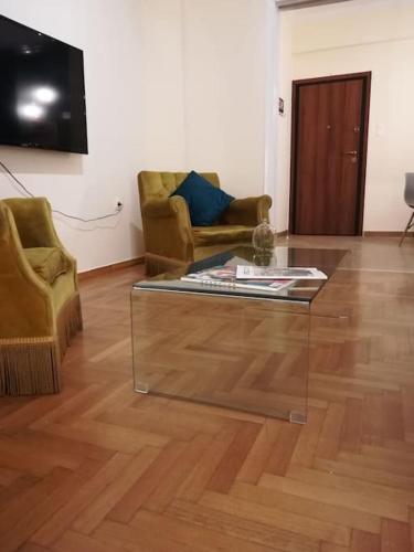 Unique 3 BDRM apartment, 5 min walk from Acropolis