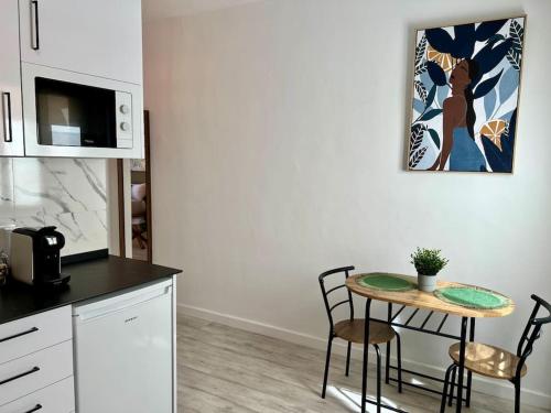 Apartment with Private Rooftop