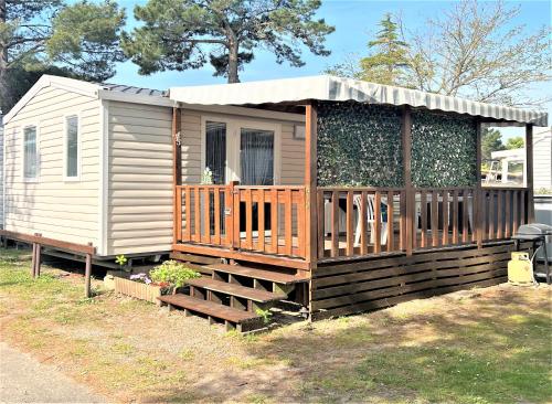 Mobile Home - Sleeps 4 - Parking - Family Pools