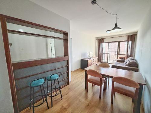 Χώρος καθιστικού στο ENB | Flat para até 3 pp no Centro de SBC