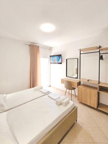 Ένα ή περισσότερα κρεβάτια σε δωμάτιο στο Premium Pirali Stay with Free Parking