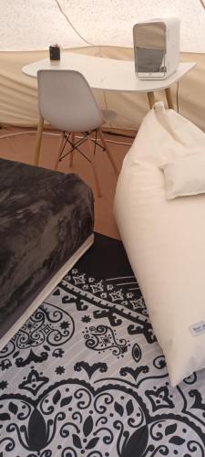 Ένα ή περισσότερα κρεβάτια σε δωμάτιο στο Umarin Glamping 5m Tent 1