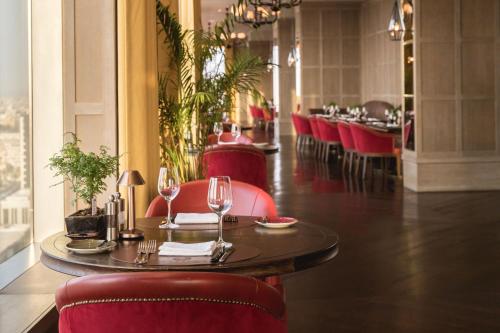 Coin salon dans l'établissement Assila, a Luxury Collection Hotel, Apartment Jeddah