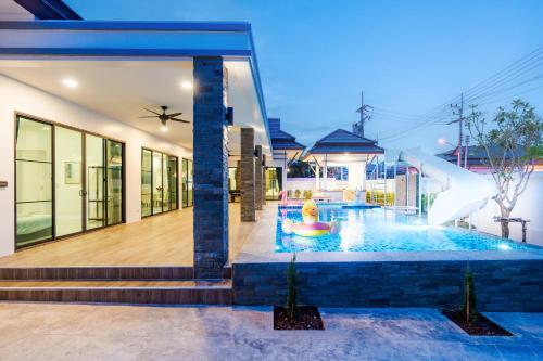 Kolam renang di atau dekat dengan Viento Pool Villa Huahin 6 ห้องนอน