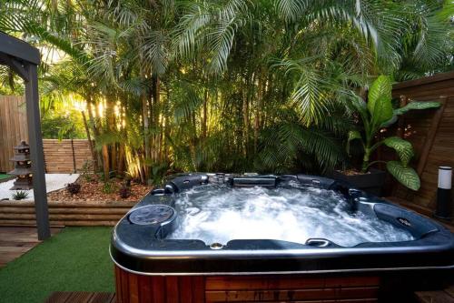 Ti Kaz Colibri - La Réunion - Jacuzzi privatif