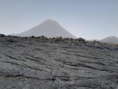 a view of a mountain with mountains in the background at Pensao Zé Doce in Portela